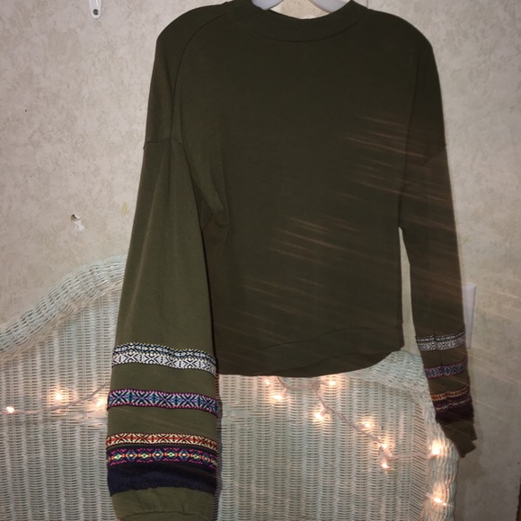 Small Sweater - Picture 1 of 1