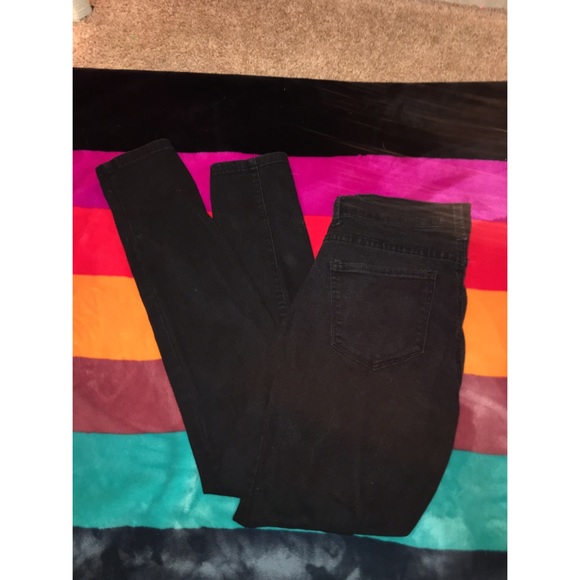 FOREVER 21 Black Skinny jeans - Picture 1 of 1