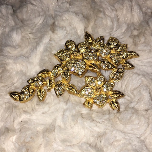 Christian Dior VNTG gold and crystal pin - Picture 1 of 2