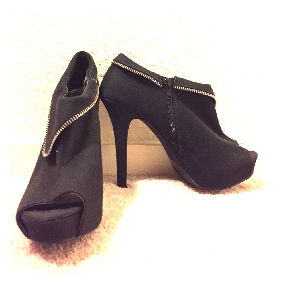 Black Peep-Toe Heels