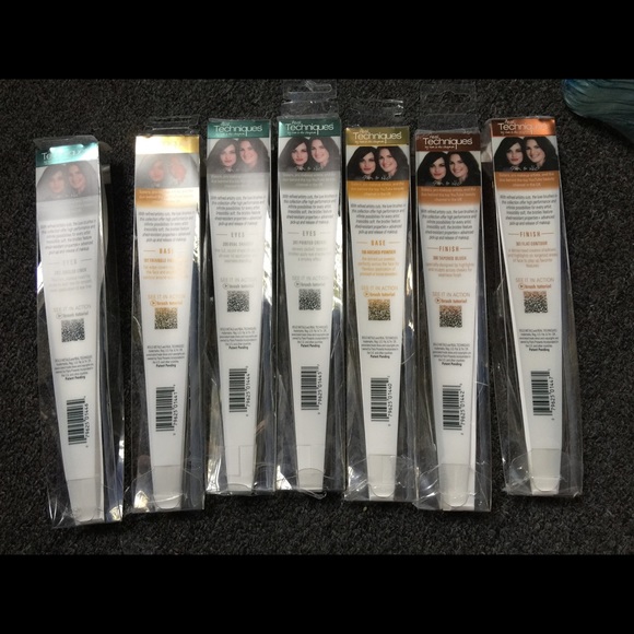 Real techniques bold collection