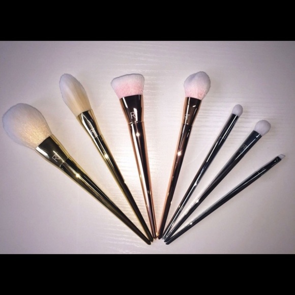 Real techniques bold collection