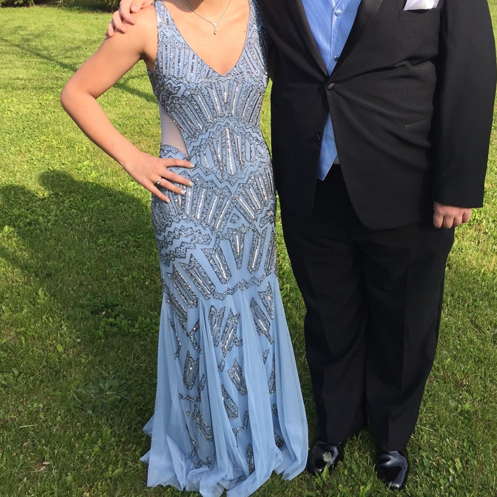 Prom Dress - Picture 1 of 3