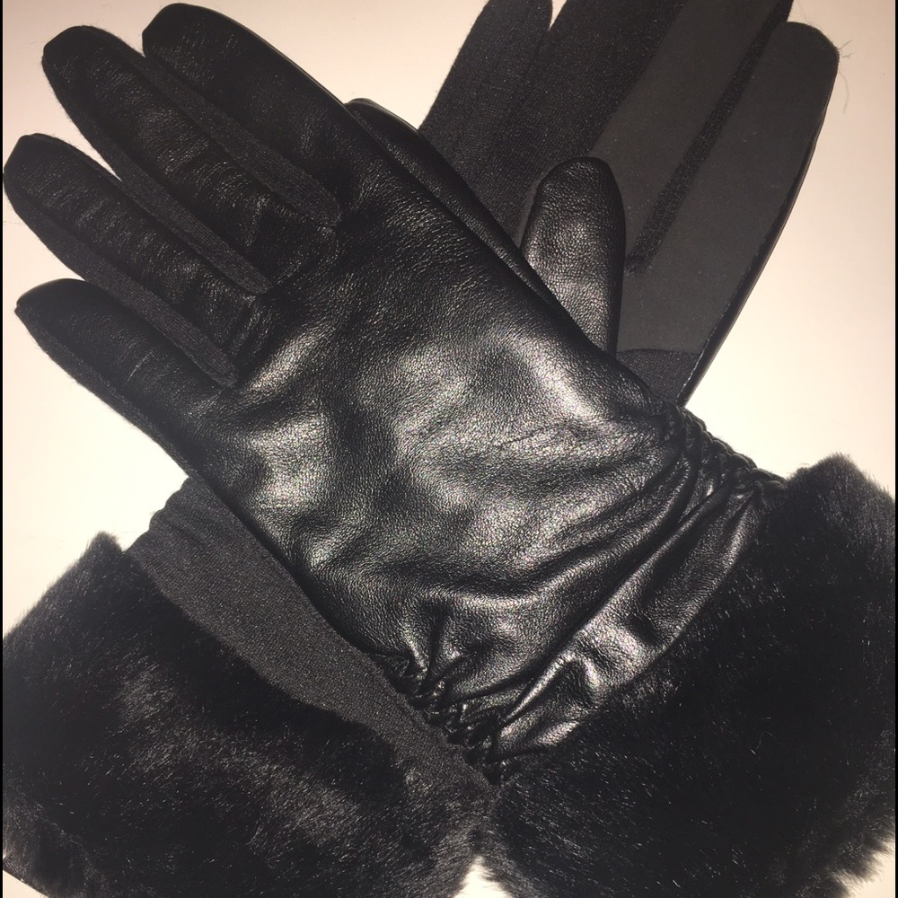 Wilson's leather touchscreen women's gloves