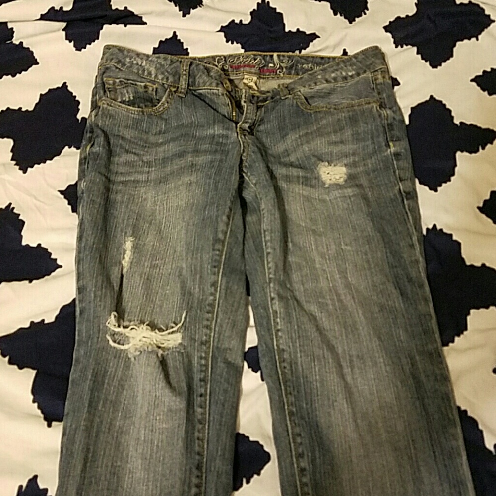 Distressed Jeans