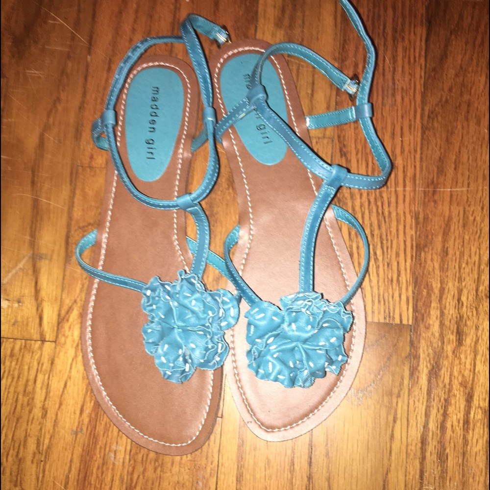 Madden Girl sandals 8.5 never worn