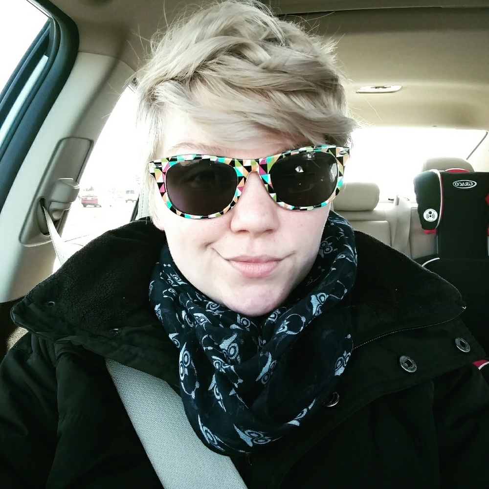 Meet your Posher, Abby