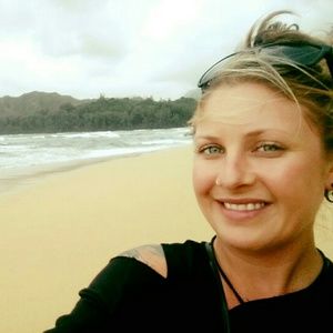 Meet your Posher, Sierra