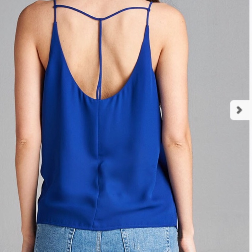 ♦️SALE♦️Sleeves pretty tank with back strap detail - Picture 3 of 3