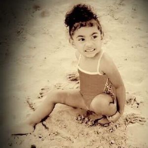 Meet your Posher, Ana