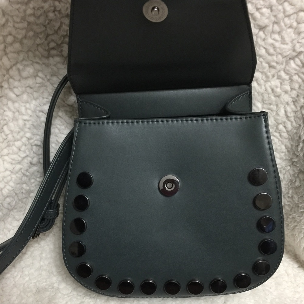 π¨ Soldπ¨Host Pick π·Mini shoulder bag - Picture 3 of 5