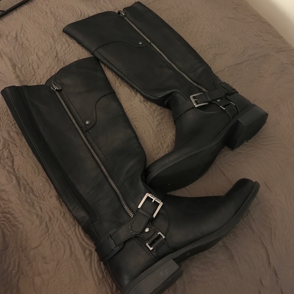 Brand new GUESS boots