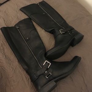 Brand new GUESS boots