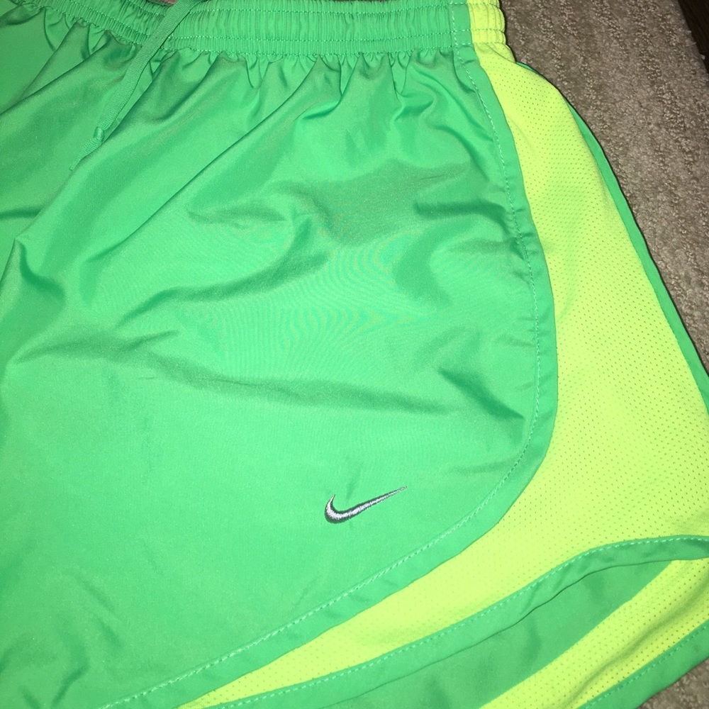 Nike Shorts - Picture 2 of 3
