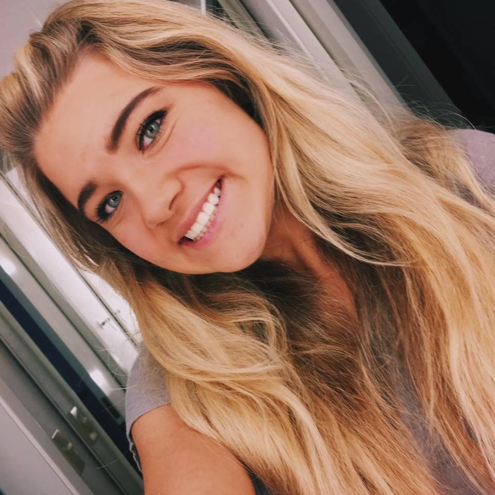 Meet your Posher, Hannah