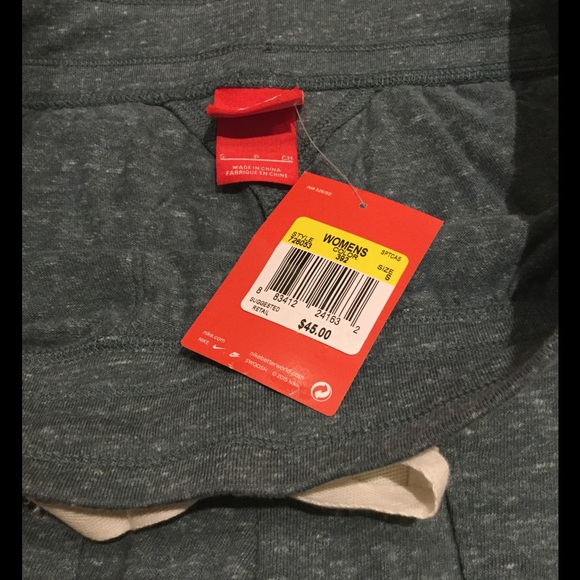 NWT Nike Gym Vintage Capri Pants - Picture 3 of 5