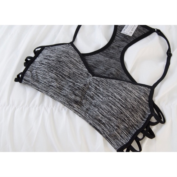 SoldOut11thStreet - Picture 2 of 6