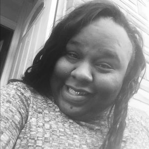 Meet your Posher, Arielle