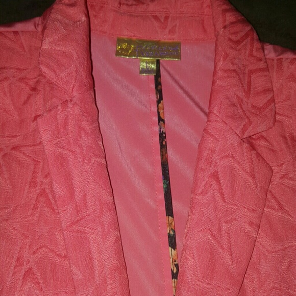 Cute spring blazer - Picture 3 of 4