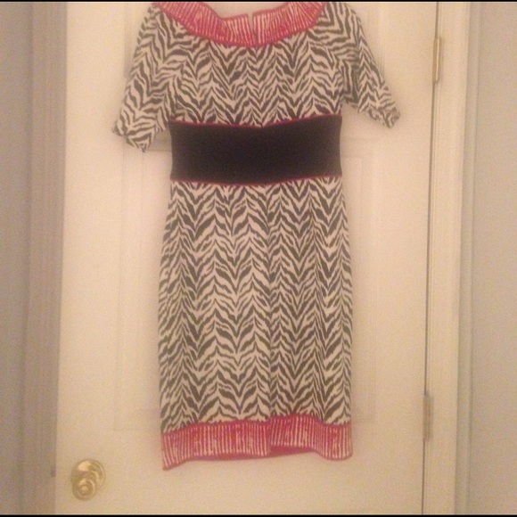 Dress - Picture 2 of 3