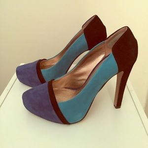 BCBGeneration Blue multi pumps