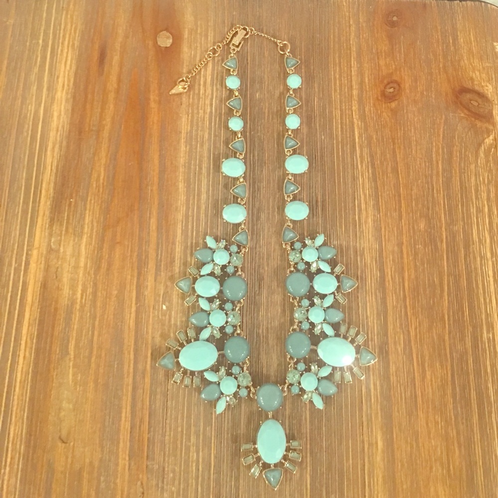 Statement necklace