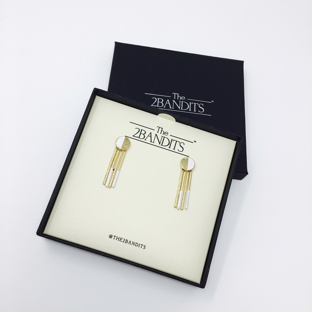 The2Bandits Gold Chief Earrings. - Picture 2 of 3