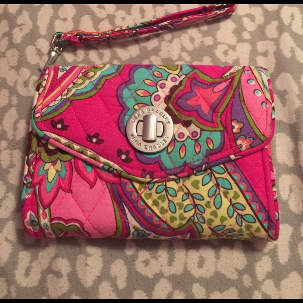 Wallet wristlet