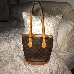 Authentic Louis Vuitton Bucket Bag