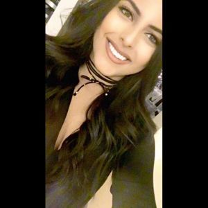 Meet your Posher, Isa