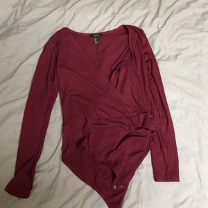 V neck bodysuit in red