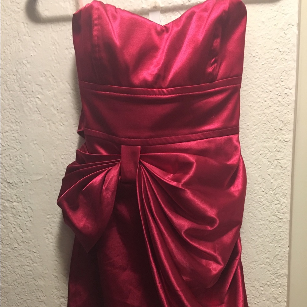 Semi formal strapless dress pink/red