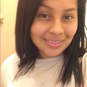 Meet your Posher, Daniela