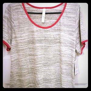 NWT LulaRoe Classic Tee XL