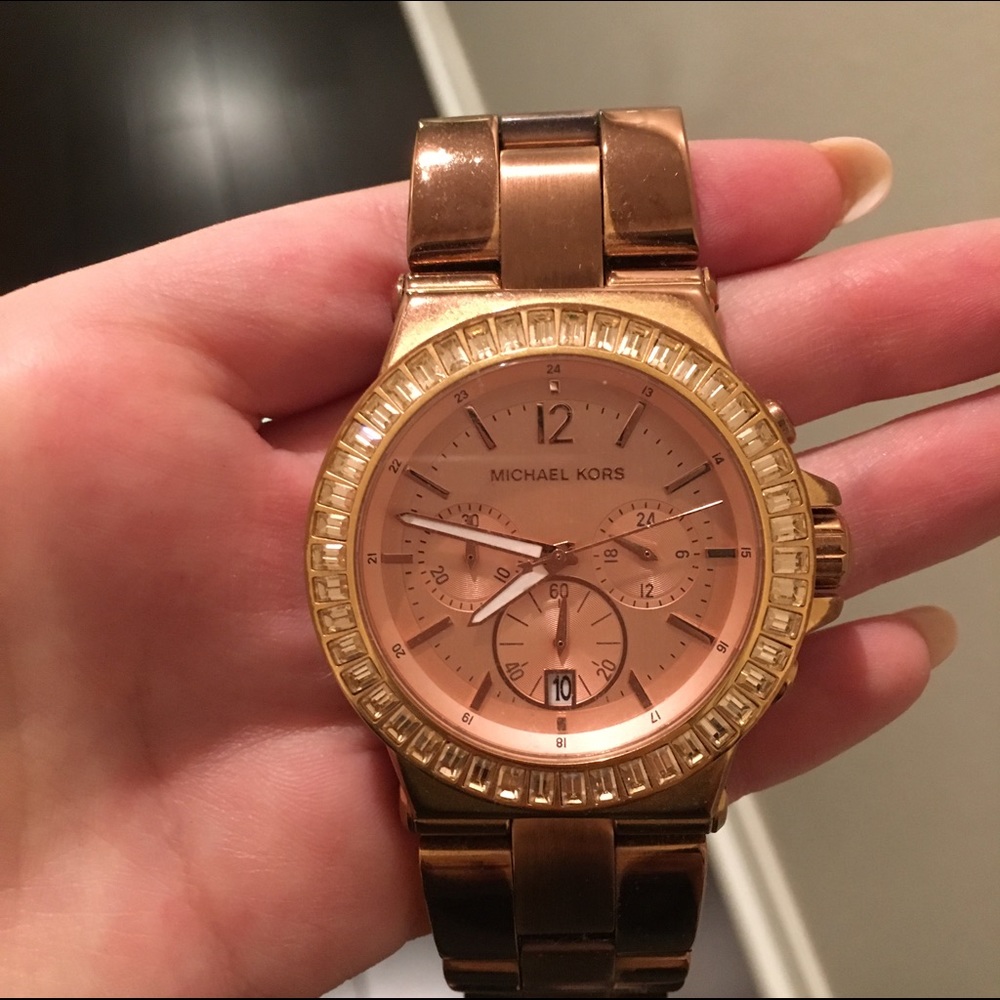 ROSE GOLD MICHAEL KORS WATCH