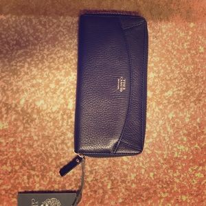NEW Vince Camuto Wallet