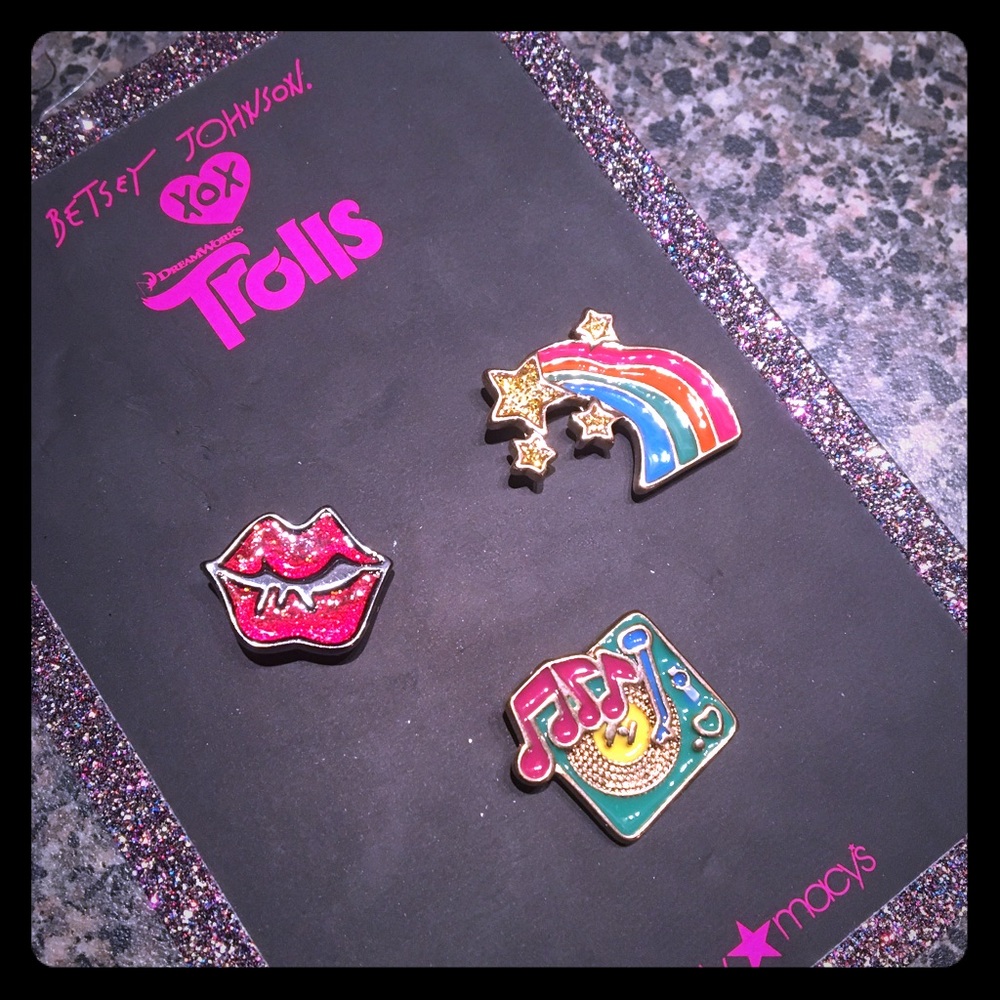 NWT Betsey Johnson xox Trolls Pin Set