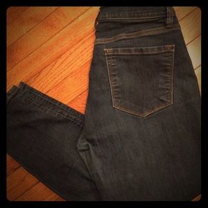 Ann Taylor Curvy Skinny Ankle Jean 8/29
