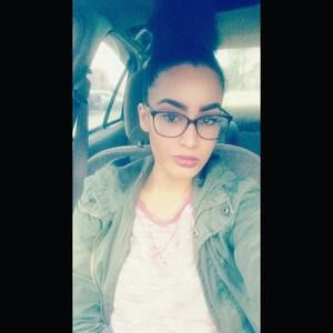 Meet your Posher, Ashley