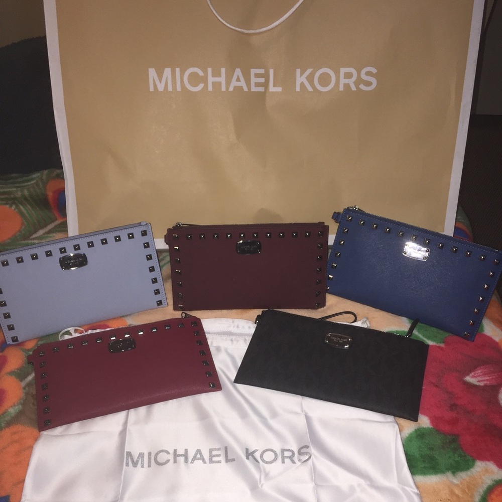 Mk Pouch