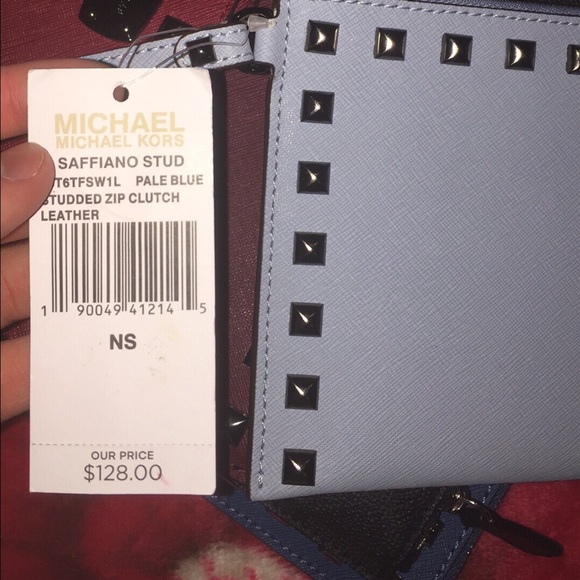 Mk Pouch - Picture 2 of 2