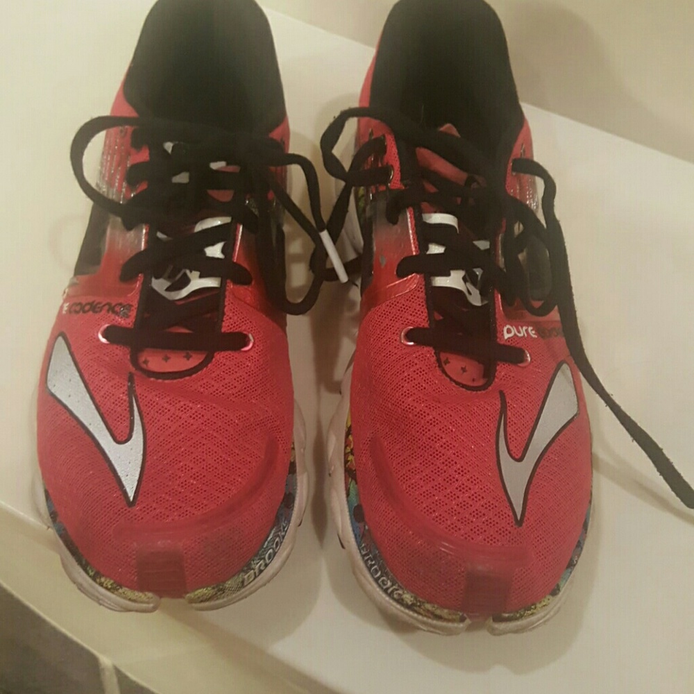 Shoes - Picture 2 of 3