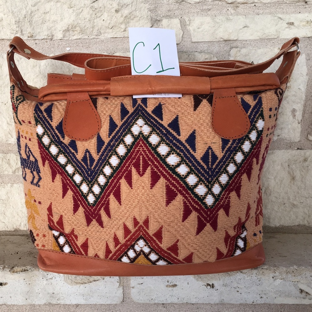 Beautiful Guatemalan Ivory & Chevron Handbag.