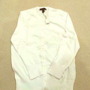 Beautiful NEW white cardigan with pearl buttons!