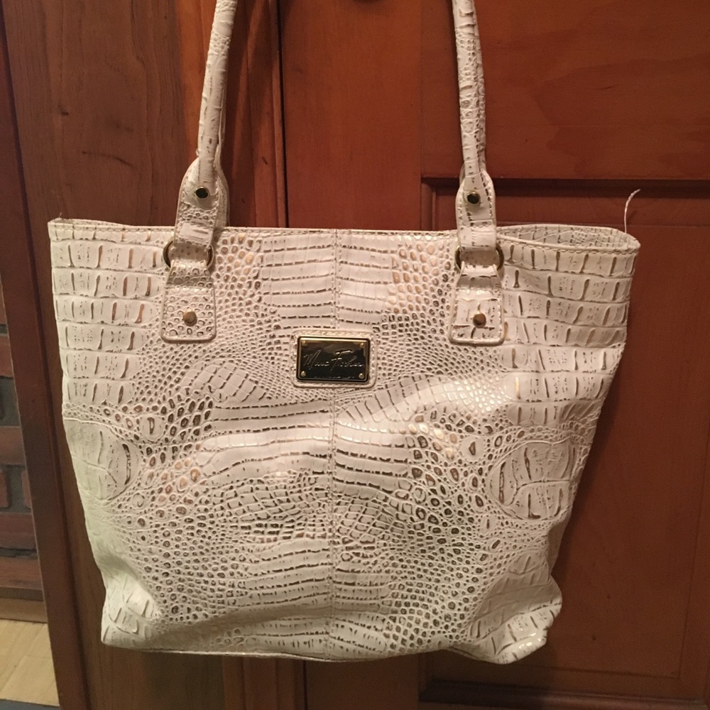 White and gold Marc Fisher bag