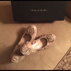 Tahari "Ta-vanna" Flats with Large Gem