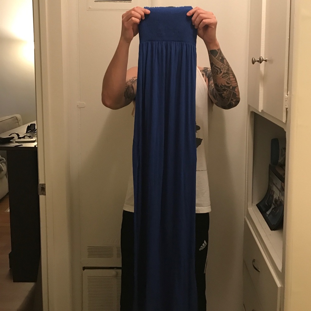 Maxi strapless blue dress