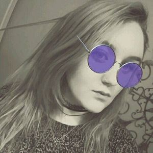 Meet your Posher, Faith