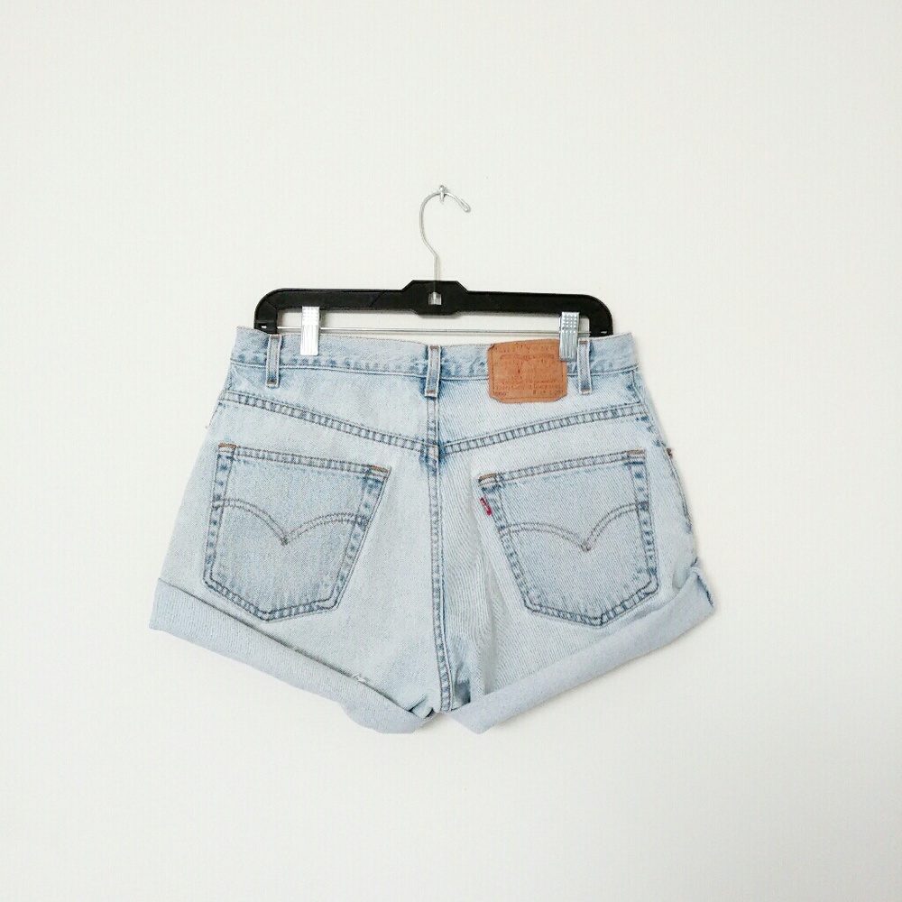 Vintage Light Wash High Waist Levi Shorts