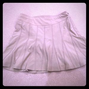 Light beige Athleta pleated tennis skort!